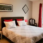 B&b-les Balcons De Maragon Bed and Breakfast 4*