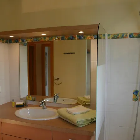 B&b-les Balcons De Maragon 4* قرقشونه