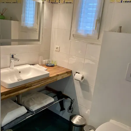 B&b-les Balcons De Maragon Bed & Breakfast 4*