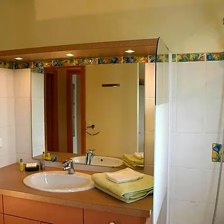 فندق مبيت وإفطار B&b-les Balcons De Maragon 4*